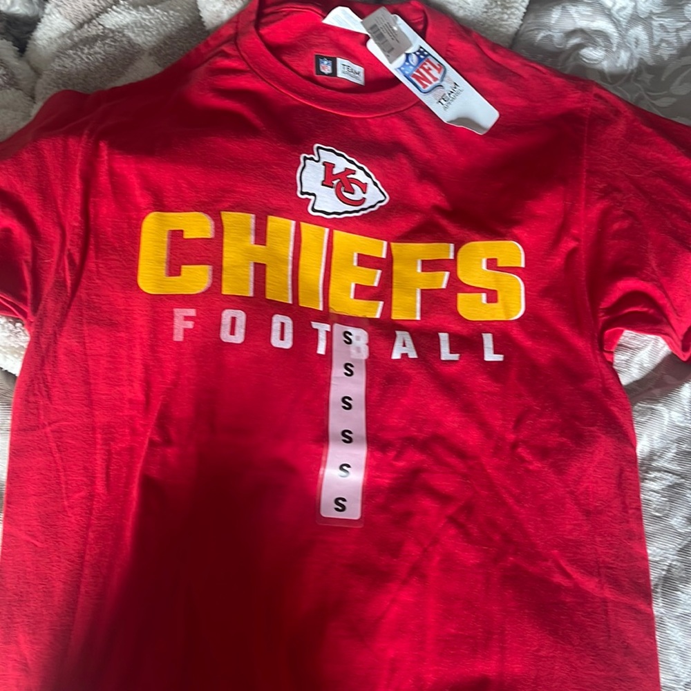 Kansas City Chiefs Tee size small